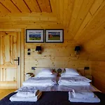 Góralski Z Bali Sałas Domek alpejski